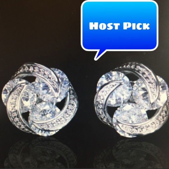 Jewelry - White Swarovski Elements mesh knot stud earrings